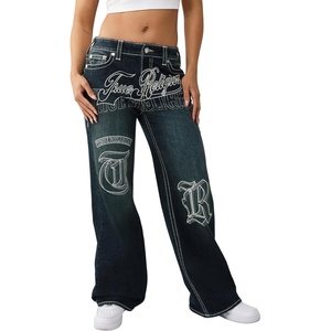 True Religion Women’s TR Embroidery Bobbi Baggy Big T – Mid Rise, Relaxed Fit